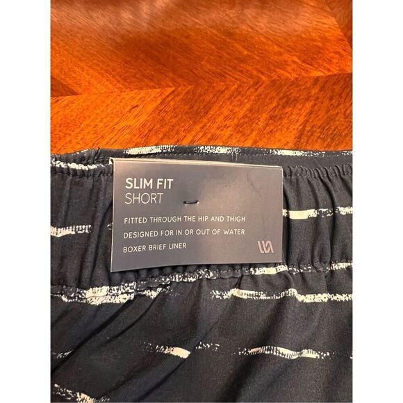 VRST Men's Medium Navy/Sand Washed Stripe Blue Waistband 5” Resort Shorts NWT - Picture 4 of 4